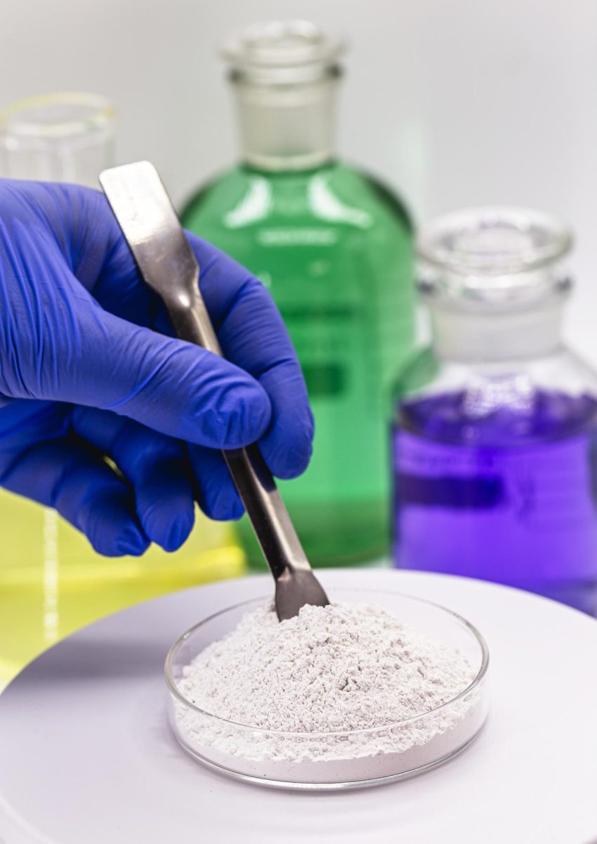 alkaline-sodium-silicate-powder-used-industrial-chemical-used-cements-passive-fire-protection-refractories-textile-wood-production_72932-3269